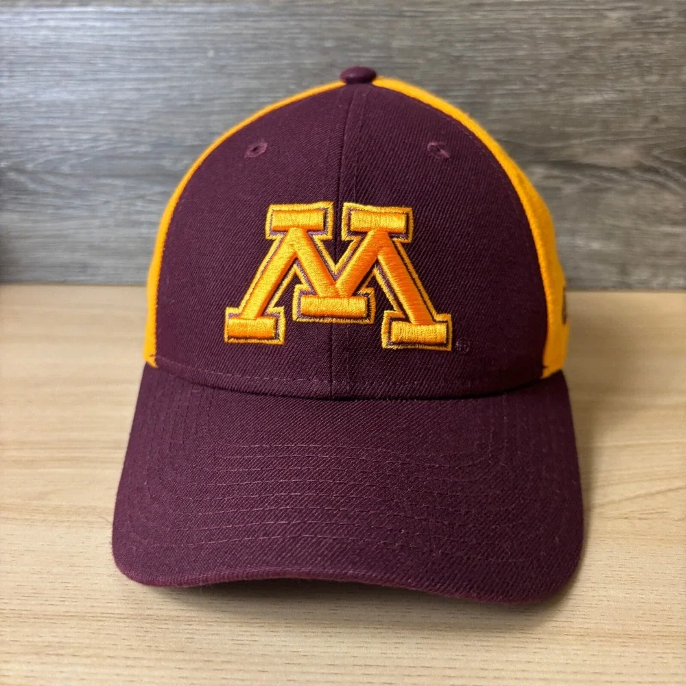 Minnesota Golden Gophers Hat‎ Cap Strap Back Youth Red Maroon New Era